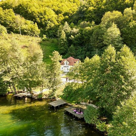 Cobras Plivsko Jezero, Jajce Villa Exteriör bild